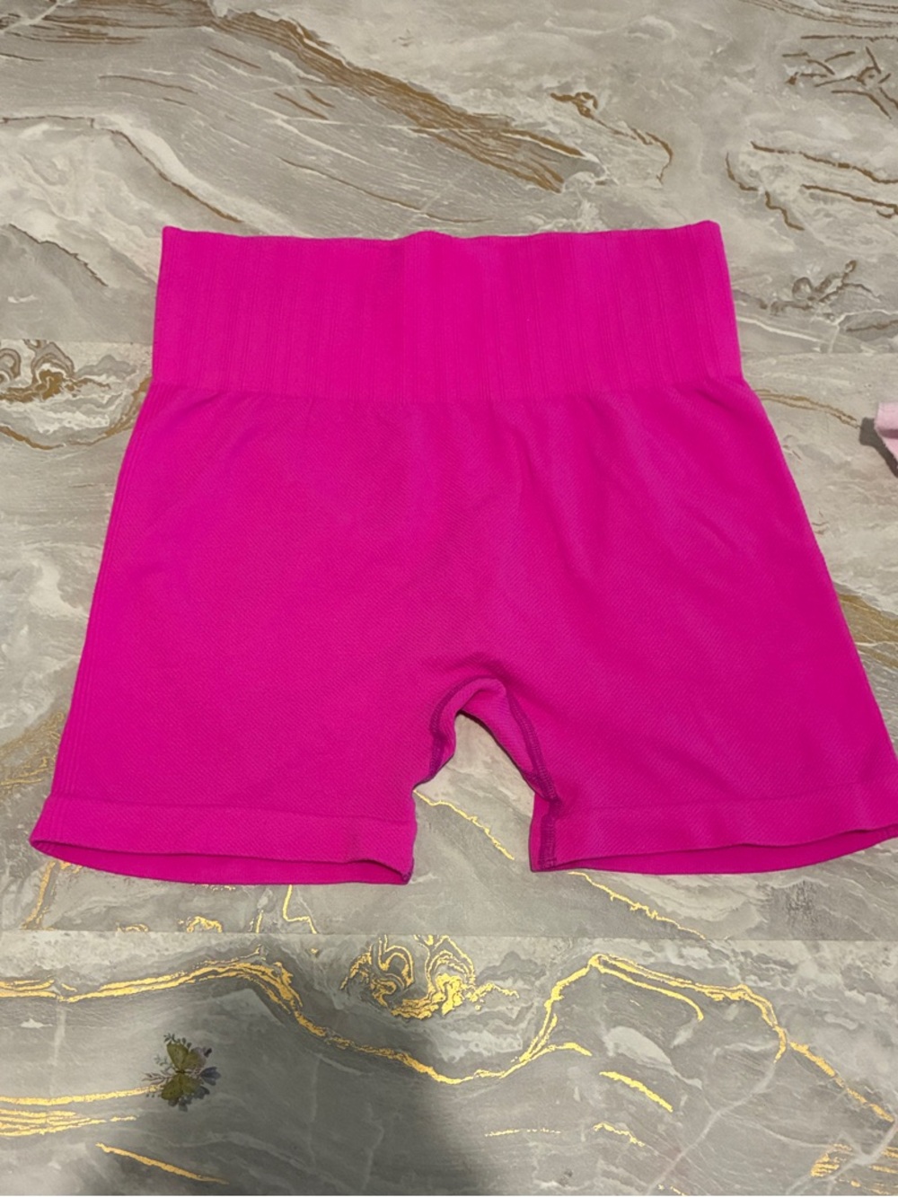 Girls High-Waist Seamless Leggings Shorts in Bright Pink